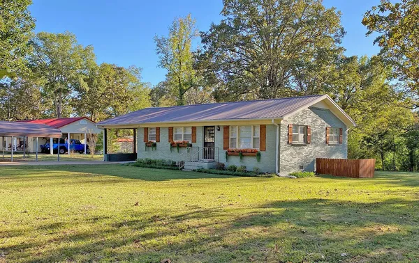 $185,000 | 230 Lew Wallace Road, Crump, TN 38327