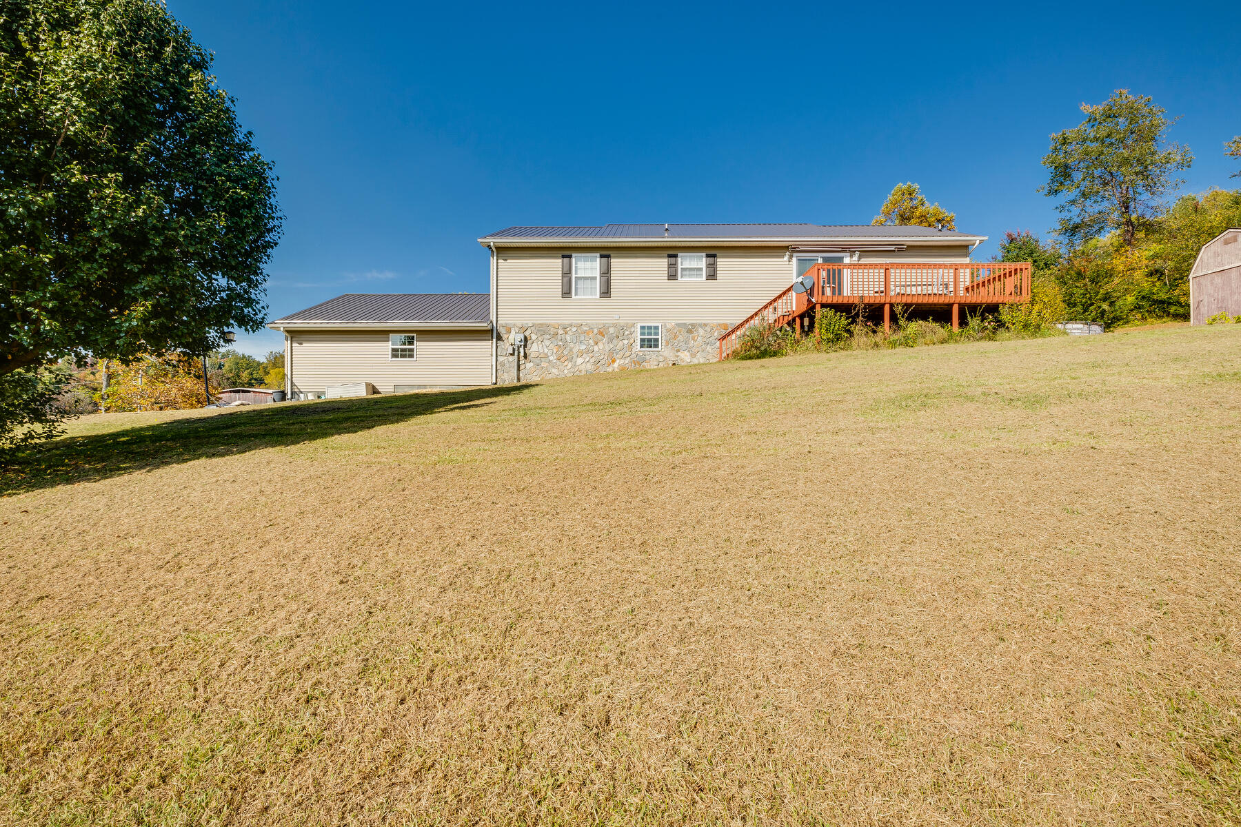 610 Chestnut Ridge Road Afton, TN 37616 - Photo 30 of 44 041