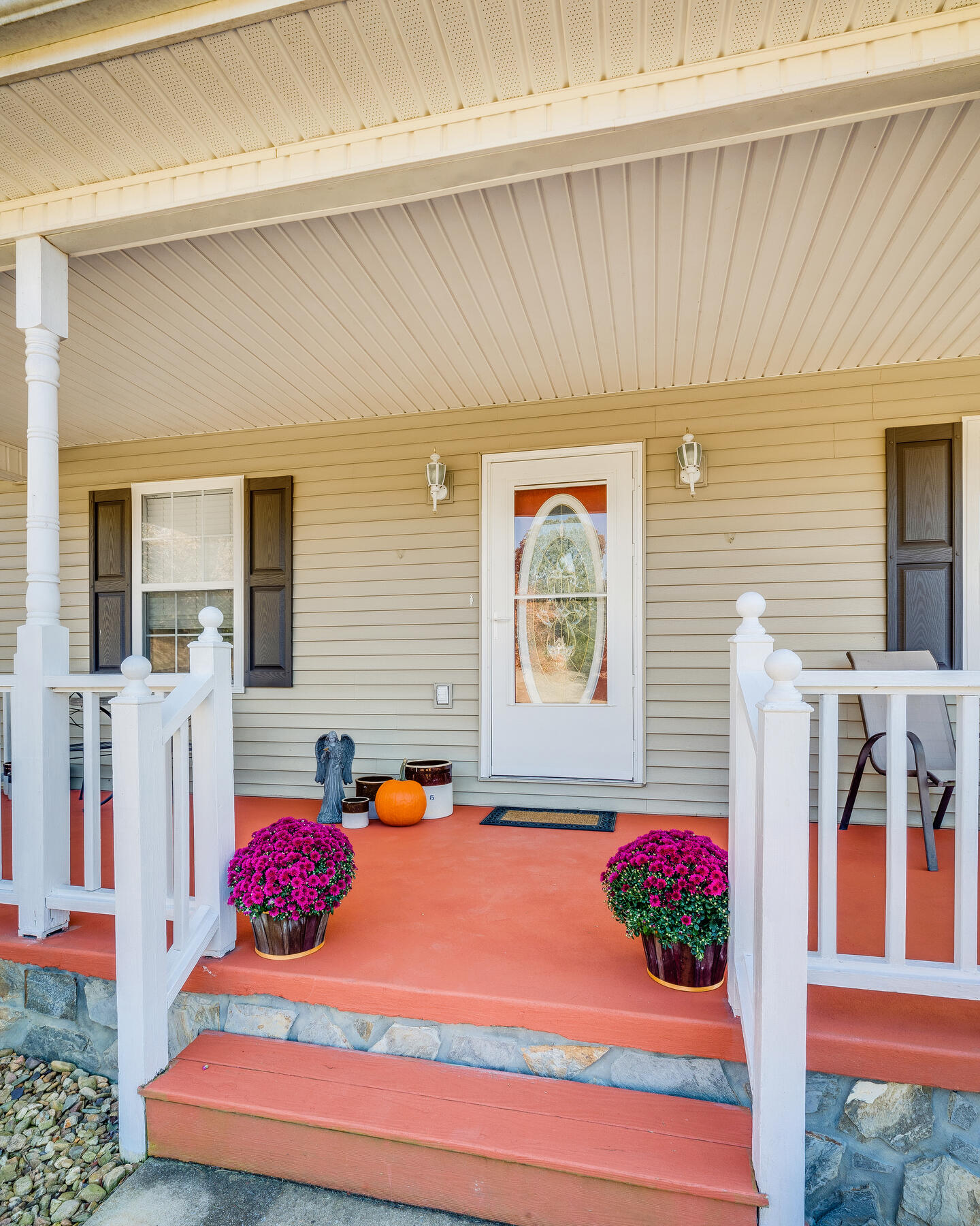 610 Chestnut Ridge Road Afton, TN 37616 - Photo 5 of 44 004
