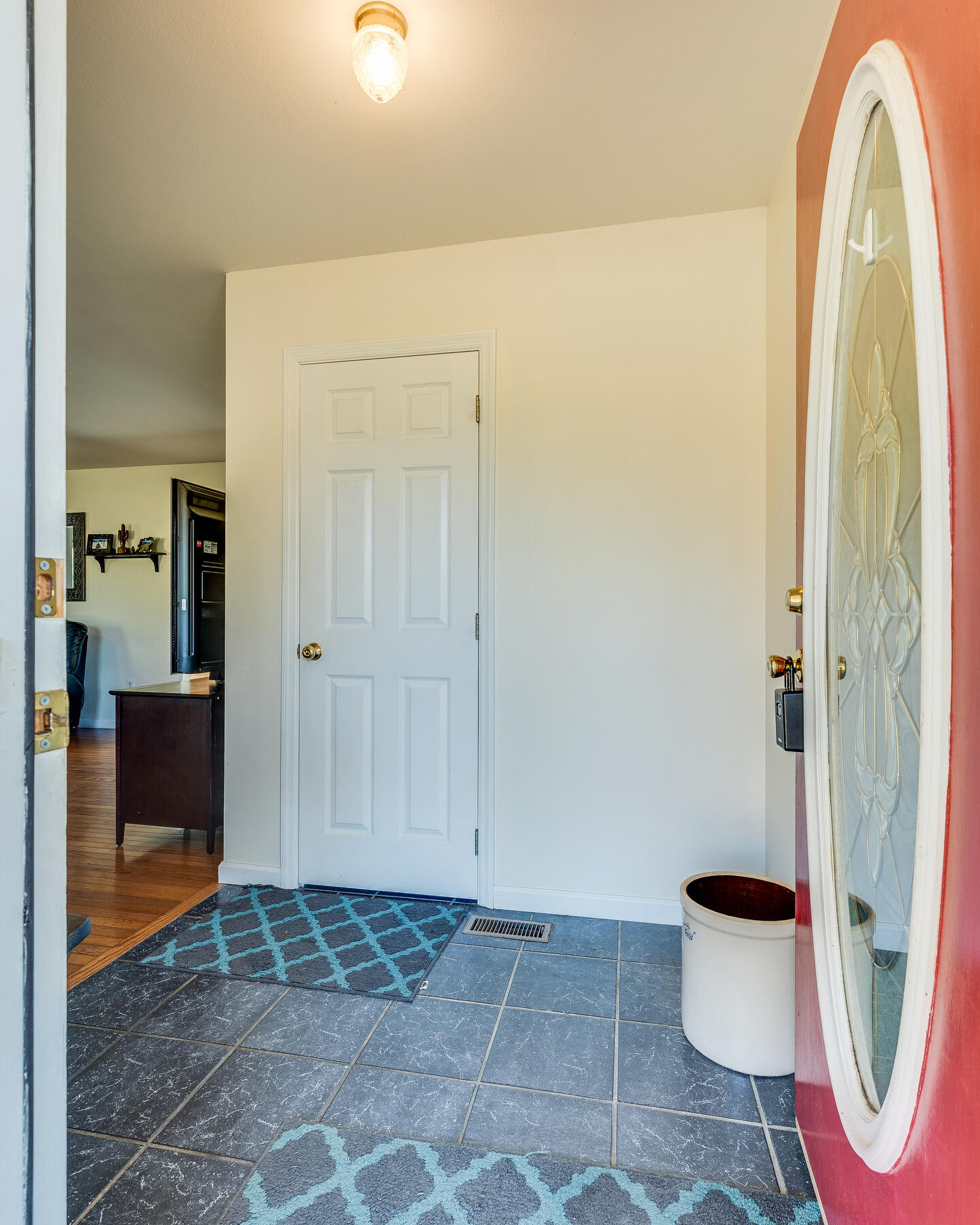610 Chestnut Ridge Road Afton, TN 37616 - Photo 6 of 44 006
