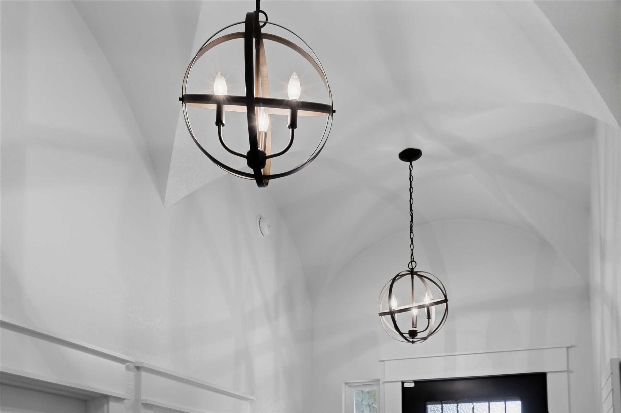 133 Greg Lane Jarrell, TX 76537 - Photo 4 of 24 Foyer
Vaulted ceiling featuring two spherical metal chandeliers with exposed bulbs