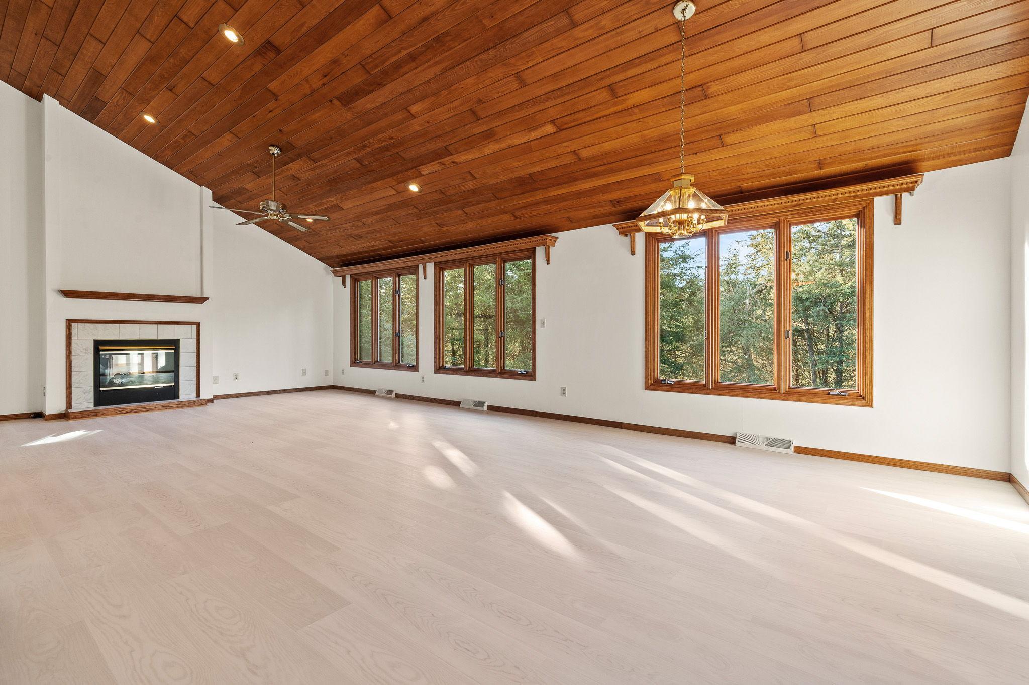 740 Aldro Road Hudson, WI 54016 - Photo 5 of 40