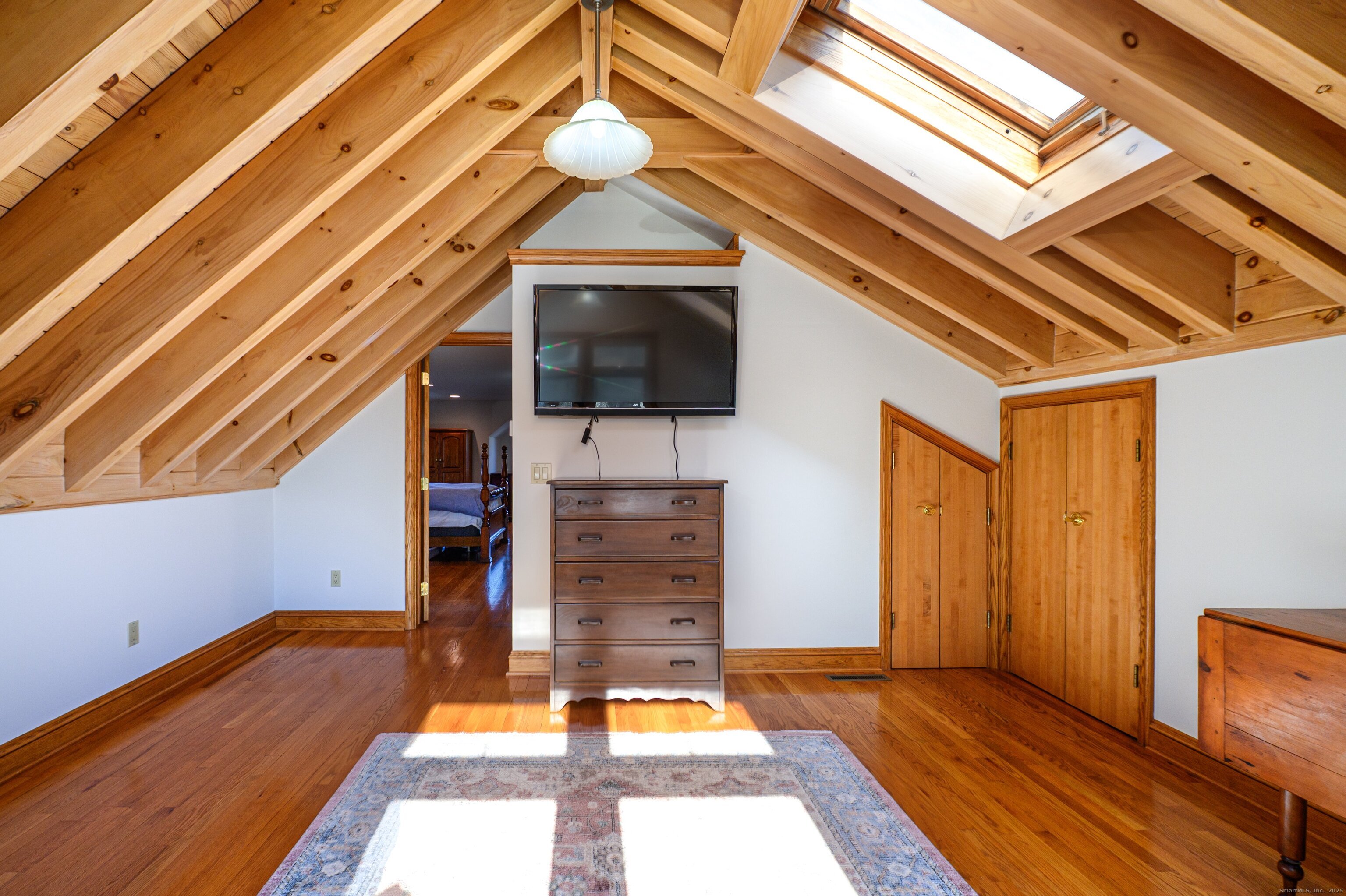 975 Wolf Hill Road Cheshire, CT 06410 - Photo 18 of 40 a bathroom with a tub and view