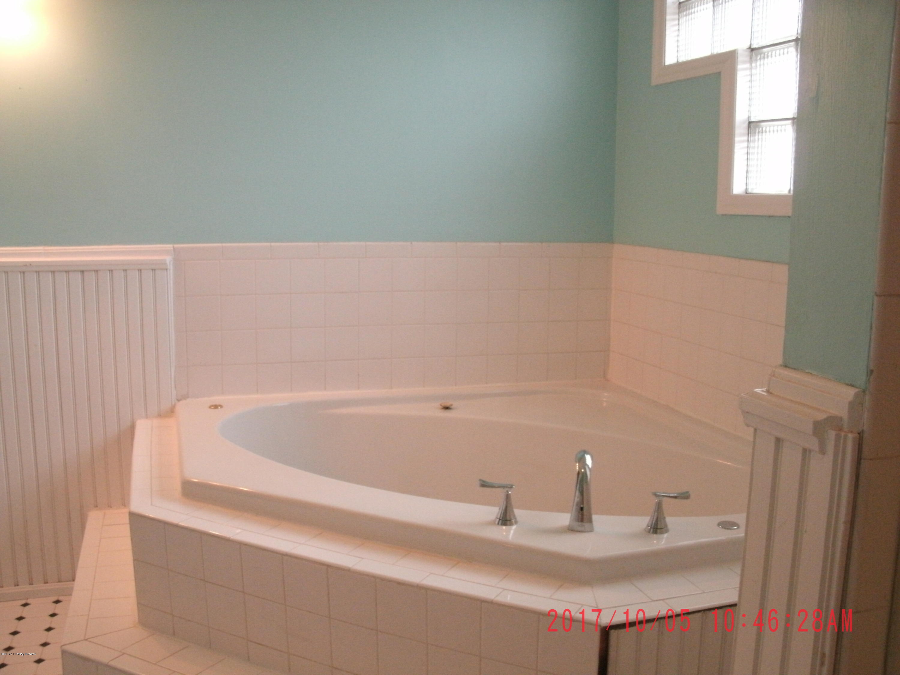 3508 Maple Road Louisville, KY 40299 - Photo 12 of 26 GEDC0359
