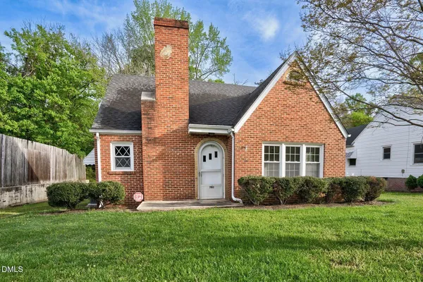 $215,000 | 701 East Nash Street, Spring Hope, NC 27882