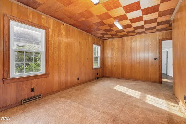 $215,000 | 701 East Nash Street, Spring Hope, NC 27882