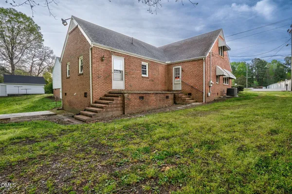 $215,000 | 701 East Nash Street, Spring Hope, NC 27882