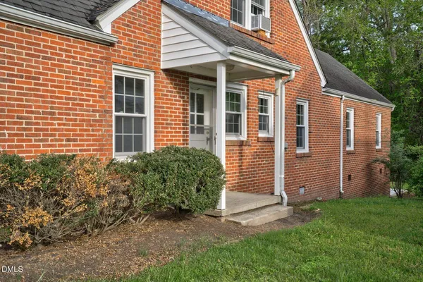 $215,000 | 701 East Nash Street, Spring Hope, NC 27882