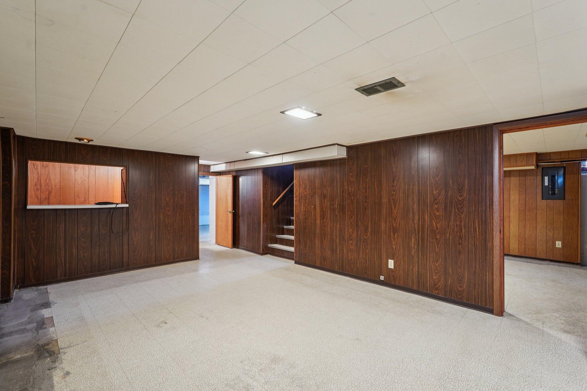 5575 Karl Road Columbus, OH 43229 - Photo 27 of 29 Lower Level
