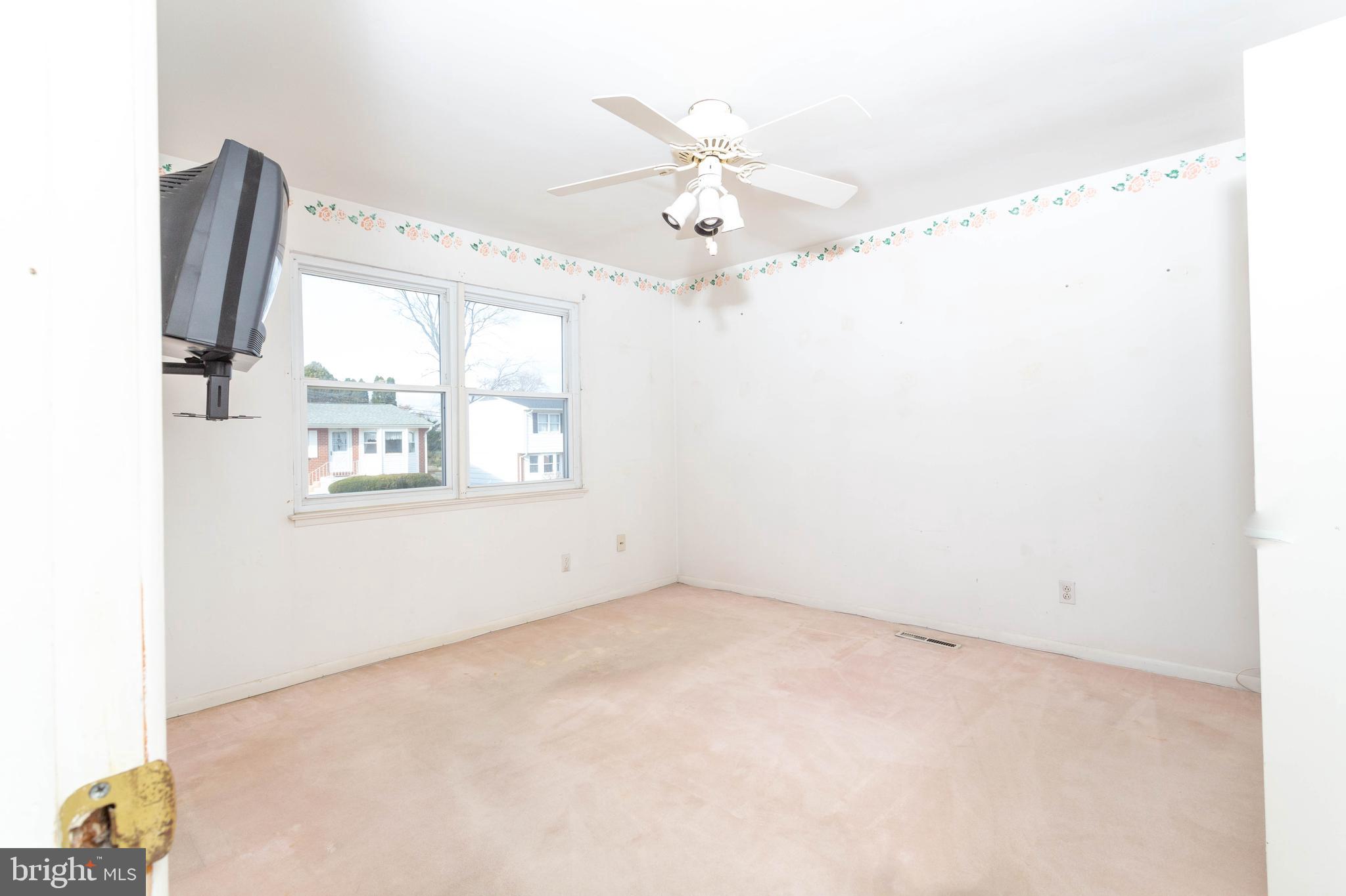 10107 Charington Road Cockeysville, MD 21030 - Photo 11 of 23 Bedroom