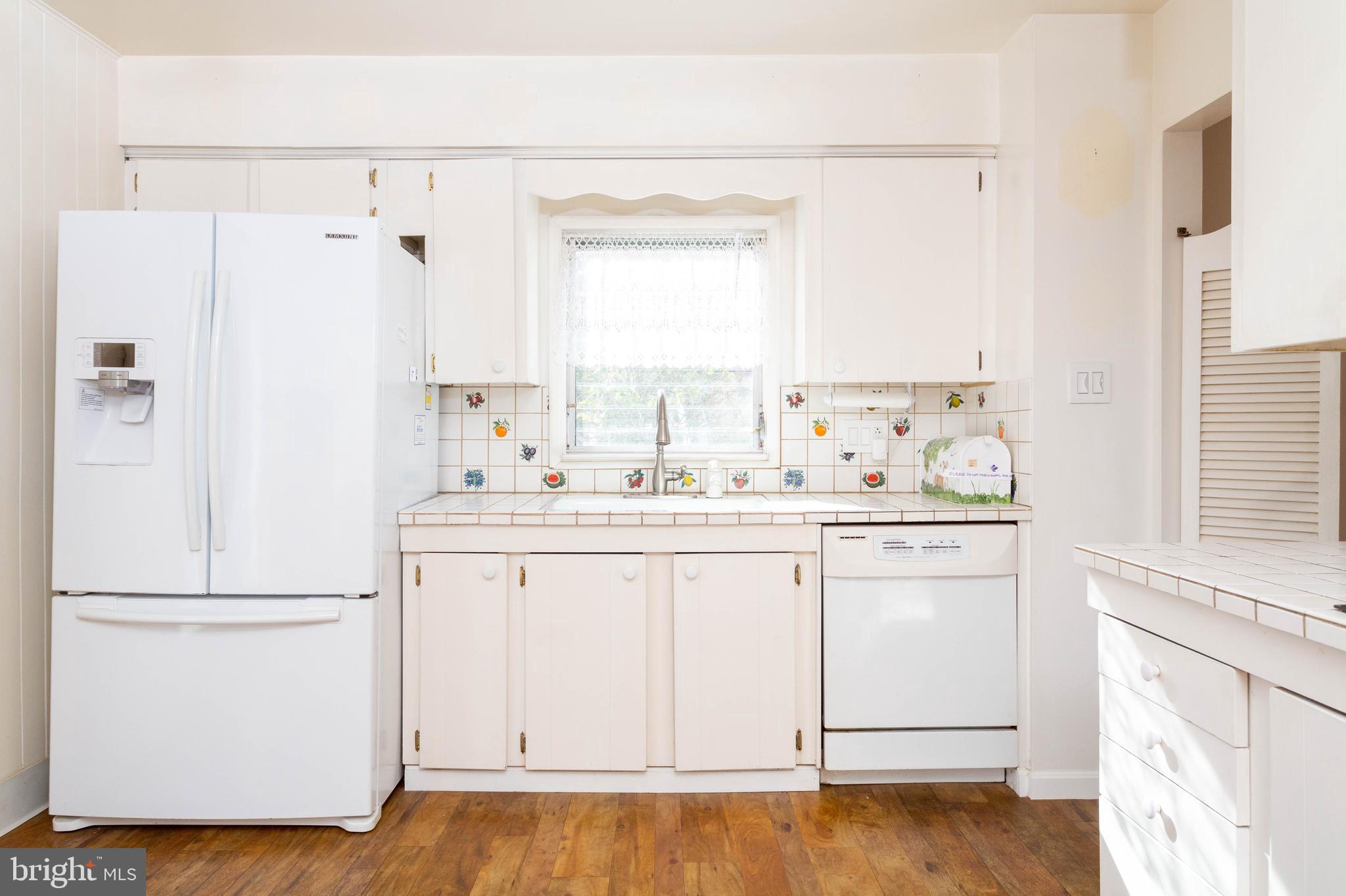 10107 Charington Road Cockeysville, MD 21030 - Photo 4 of 23 Kitchen