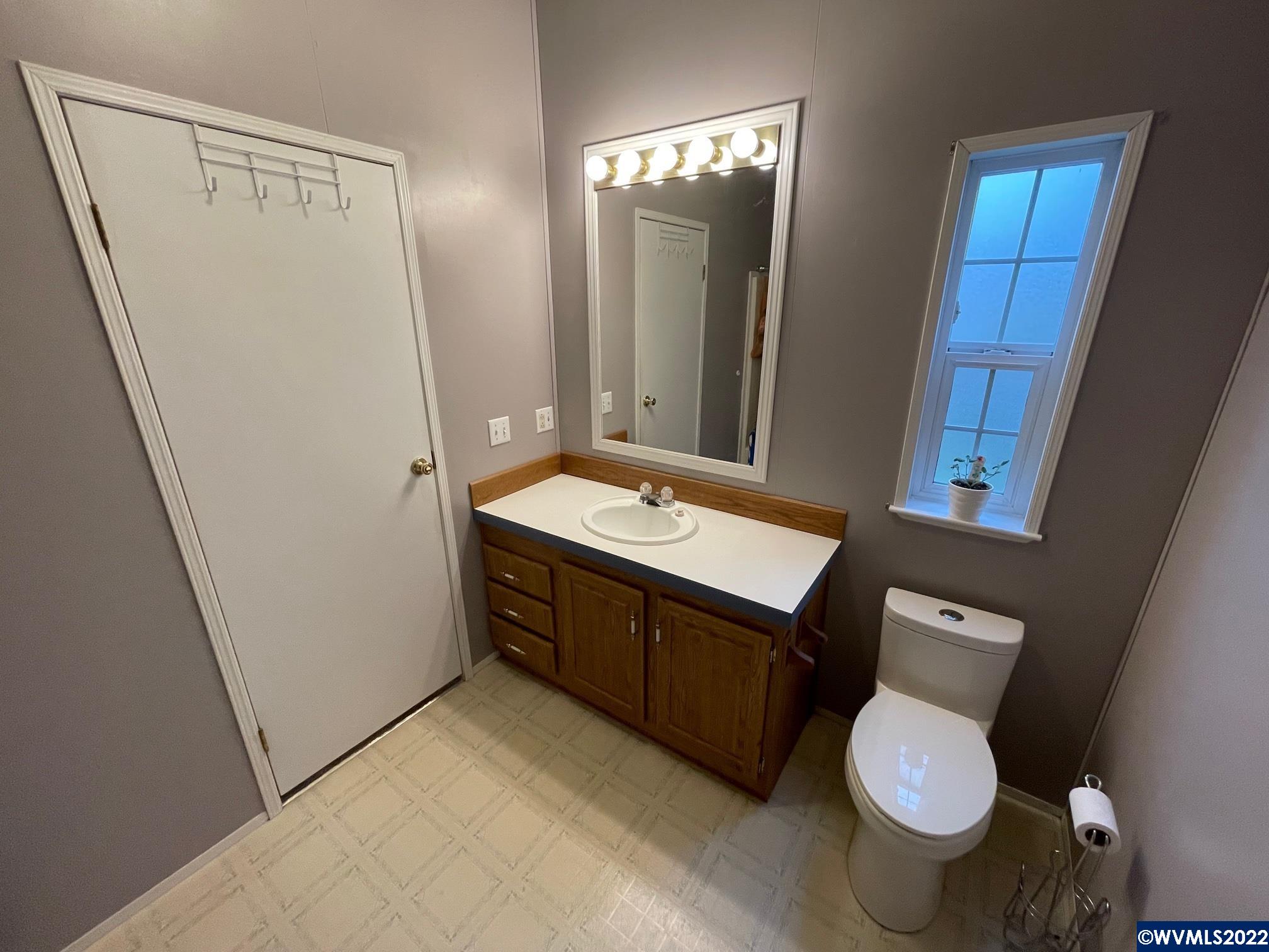 745 South Grice Loop Jefferson, OR 97352 - Photo 6 of 13 Gallery Image 6
