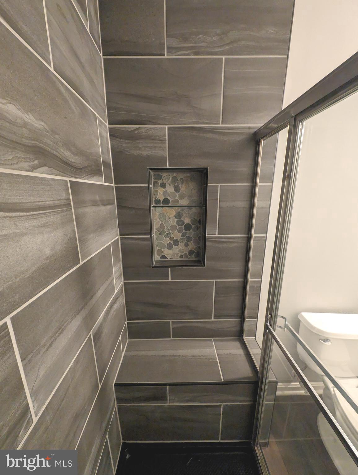 9541 Center Street Manassas, VA 20110 - Photo 6 of 7 elegant shower