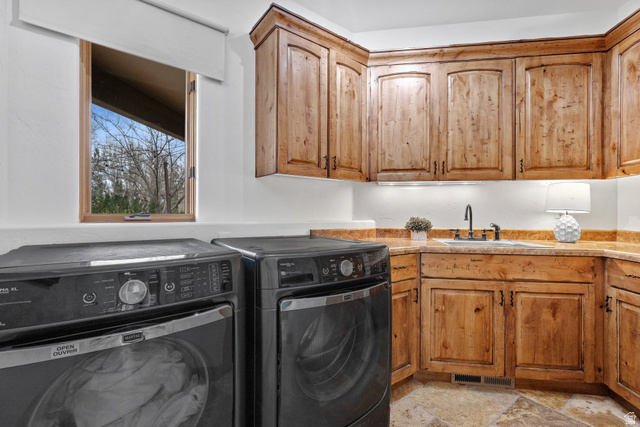 98 Bridge Road Rockville, UT 84763 - Photo 34 of 64 Laundry Room