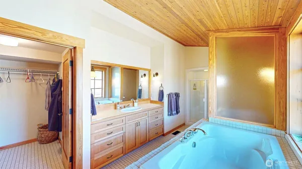 $1,500,000 | 156 Poechmann Road, Okanogan, WA 98840