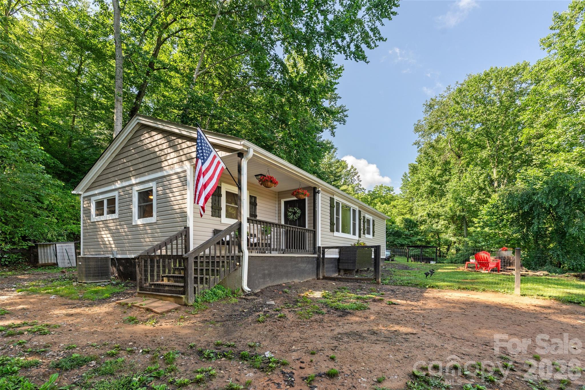 1226 Newfound Road Leicester, NC 28748 - Photo 1 of 20