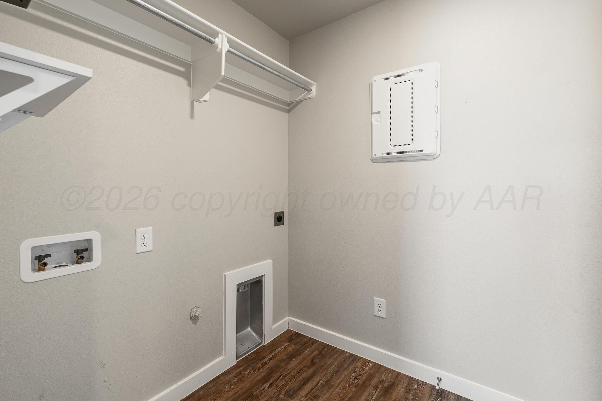 5000 Locker Street Amarillo, TX 79118 - Photo 20 of 22 LAUNDRY ROOM