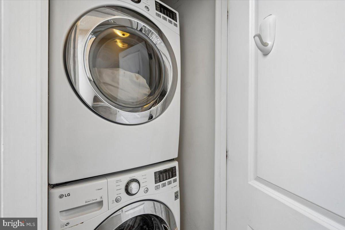 1203 Staples Street Northeast Washington, DC 20002 - Photo 27 of 51 Sleek laundry appliances - Upper Level