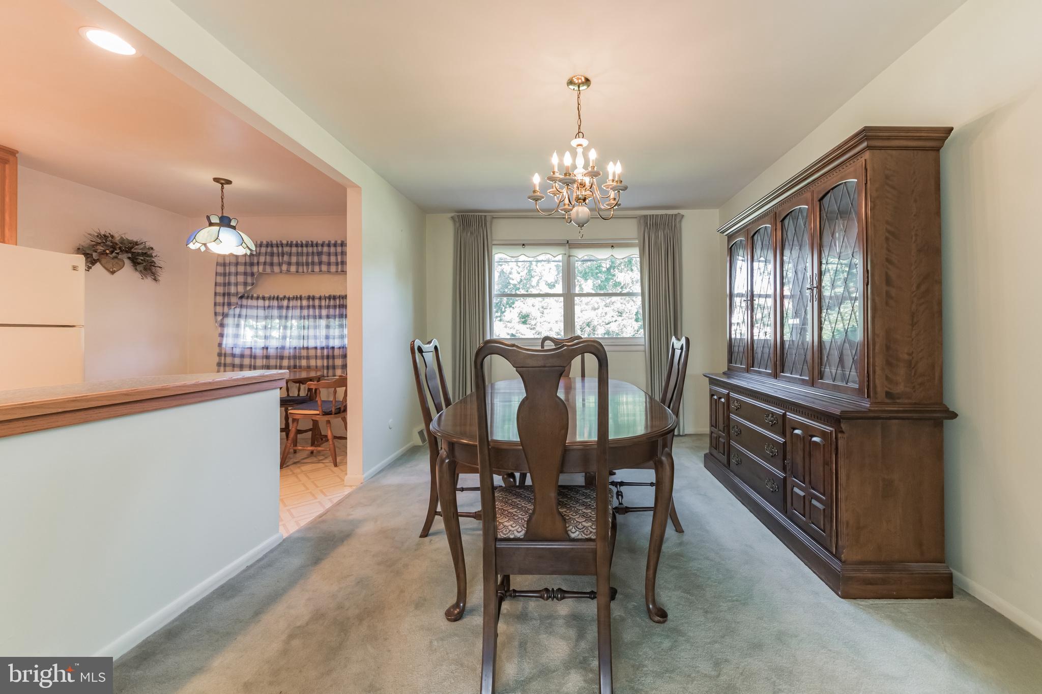 12718 Hollins Road Philadelphia, PA 19154 - Photo 7 of 28