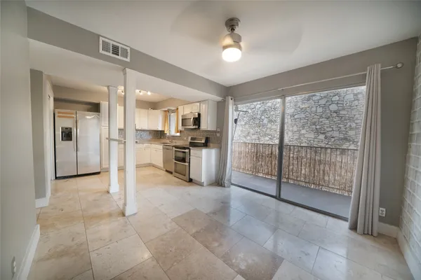 $3,500 | 500 East Riverside Drive, Unit 242, Austin, TX 78704