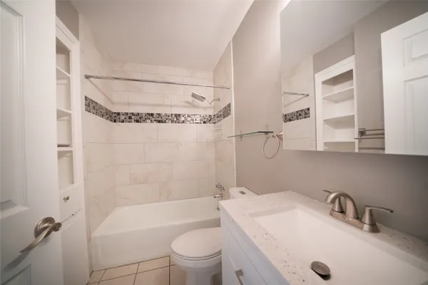 $3,500 | 500 East Riverside Drive, Unit 242, Austin, TX 78704