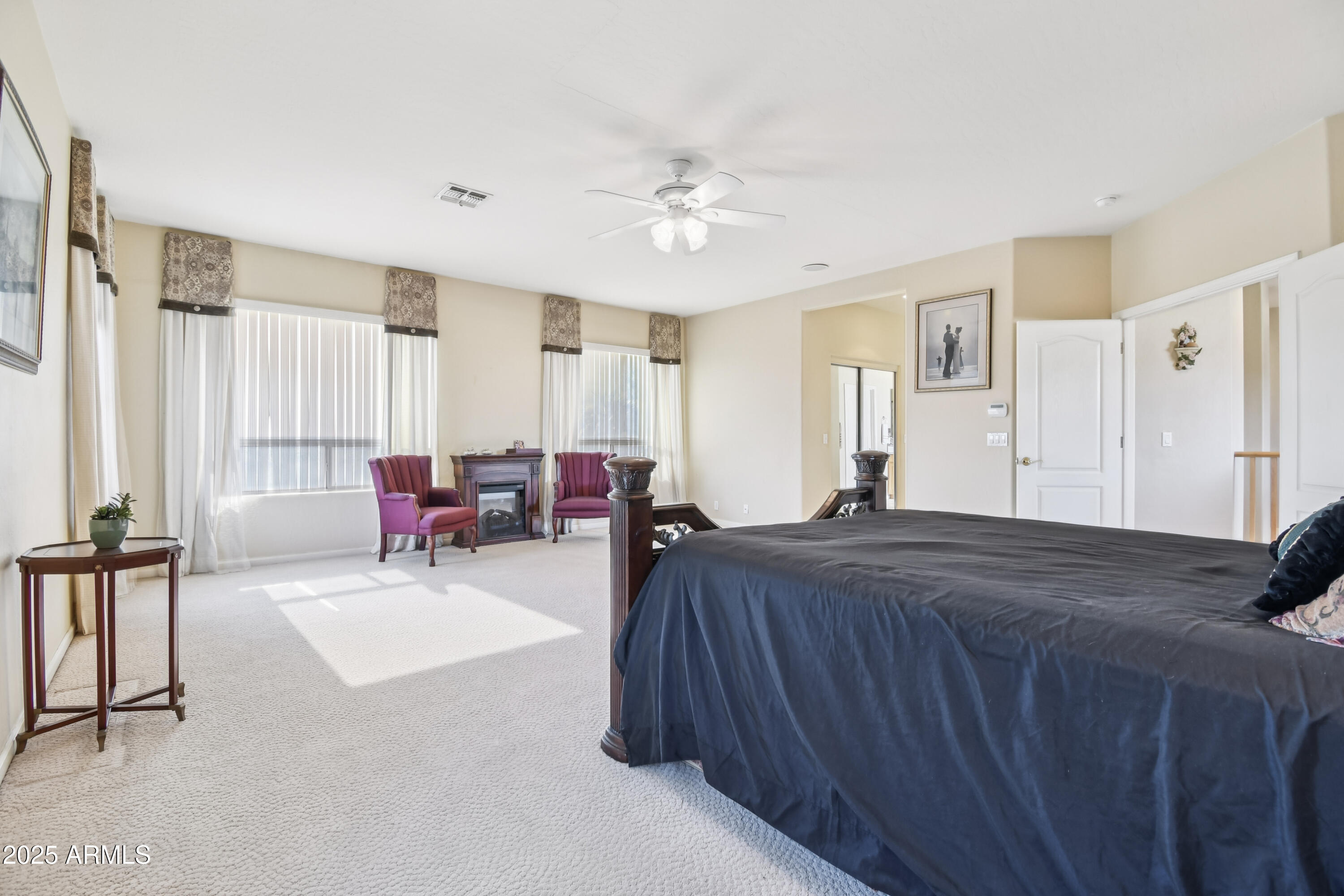 923 West Windsong Drive Phoenix, AZ 85045 - Photo 23 of 68 Owner's Suite