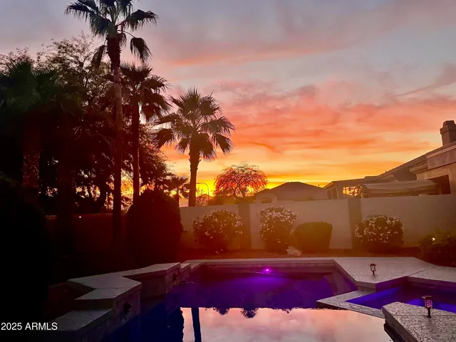 $895,000 | 923 West Windsong Drive, Phoenix, AZ 85045