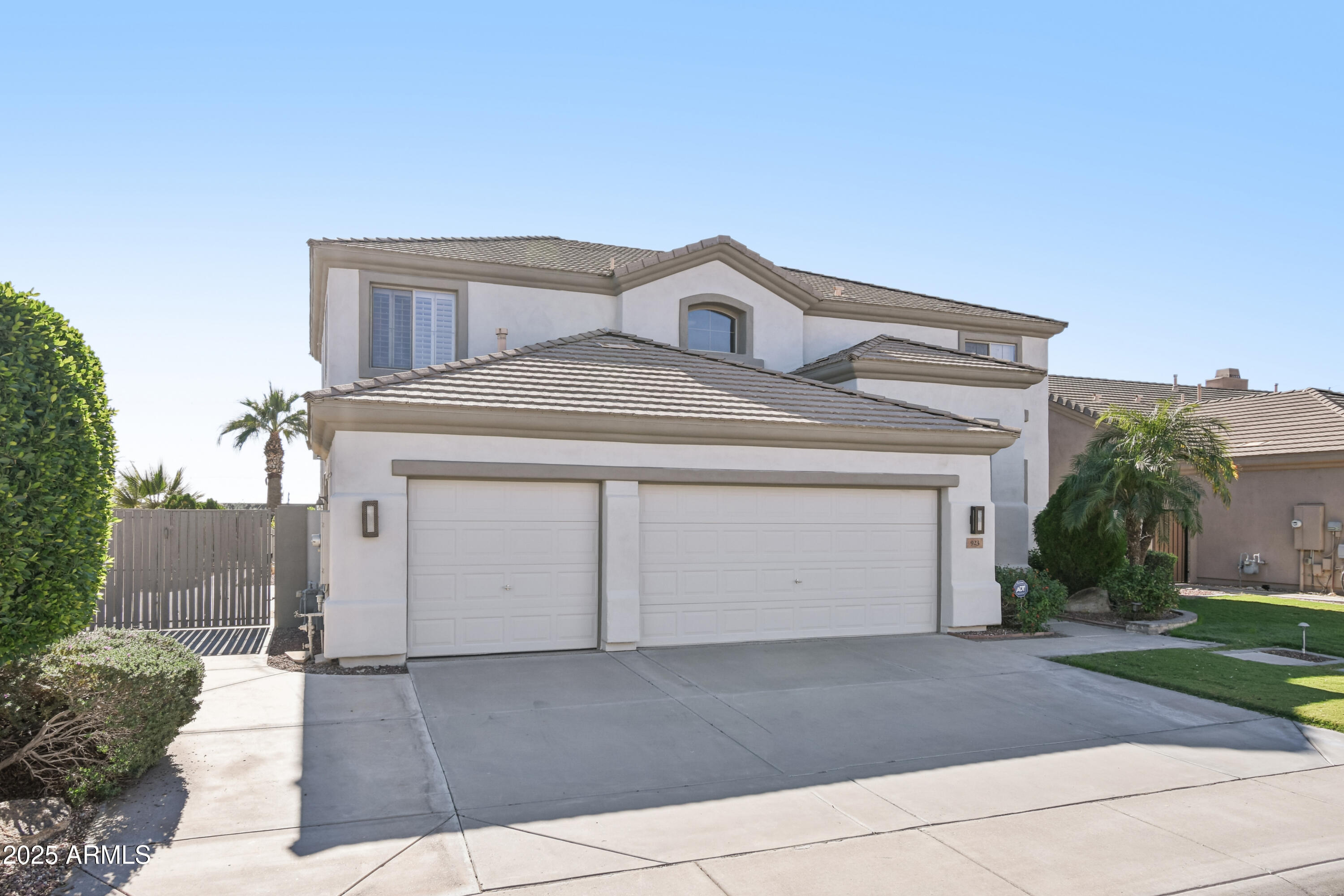 923 West Windsong Drive Phoenix, AZ 85045 - Photo 47 of 68 RV gate