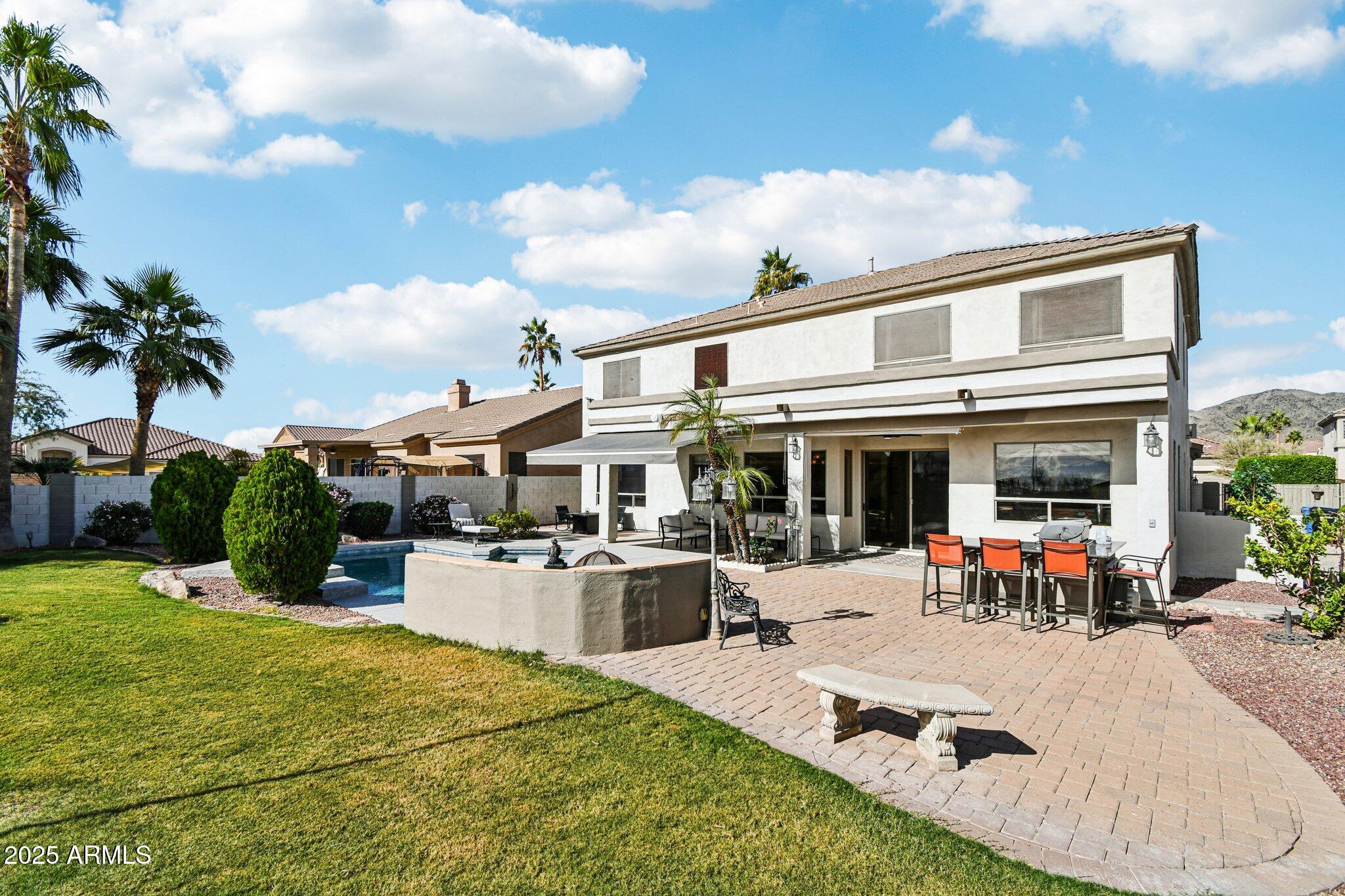 923 West Windsong Drive Phoenix, AZ 85045 - Photo 4 of 57 Entertainer's backyard