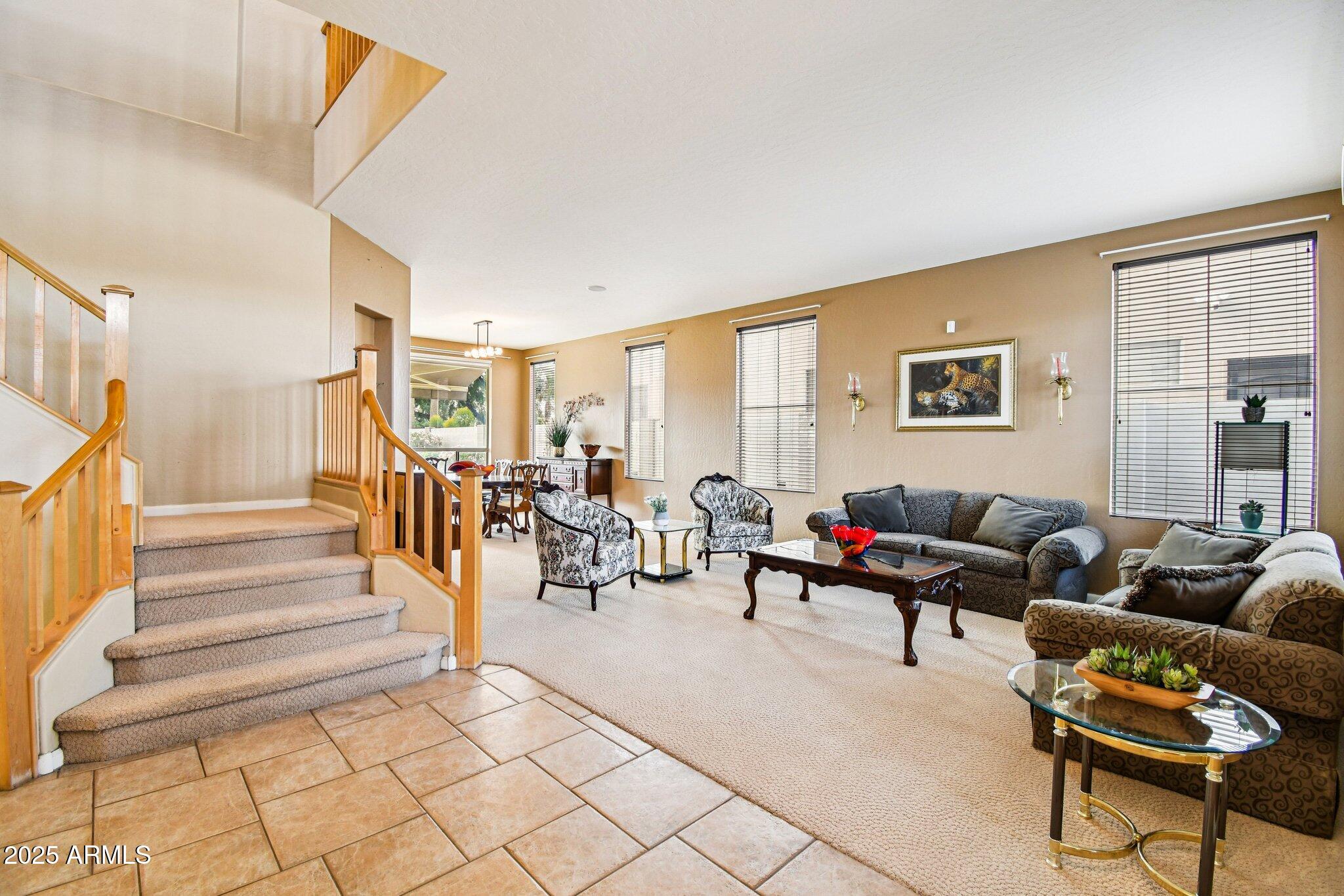 923 West Windsong Drive Phoenix, AZ 85045 - Photo 6 of 68 Entry