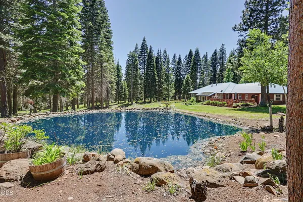 $895,000 | 11871 Highway 66, Ashland, OR 97520