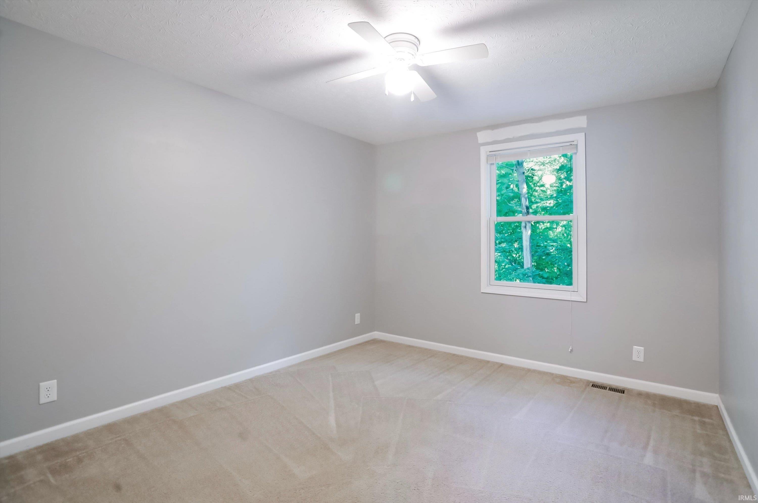 11331 West Paradise Road Monticello, IN 47960 - Photo 21 of 36