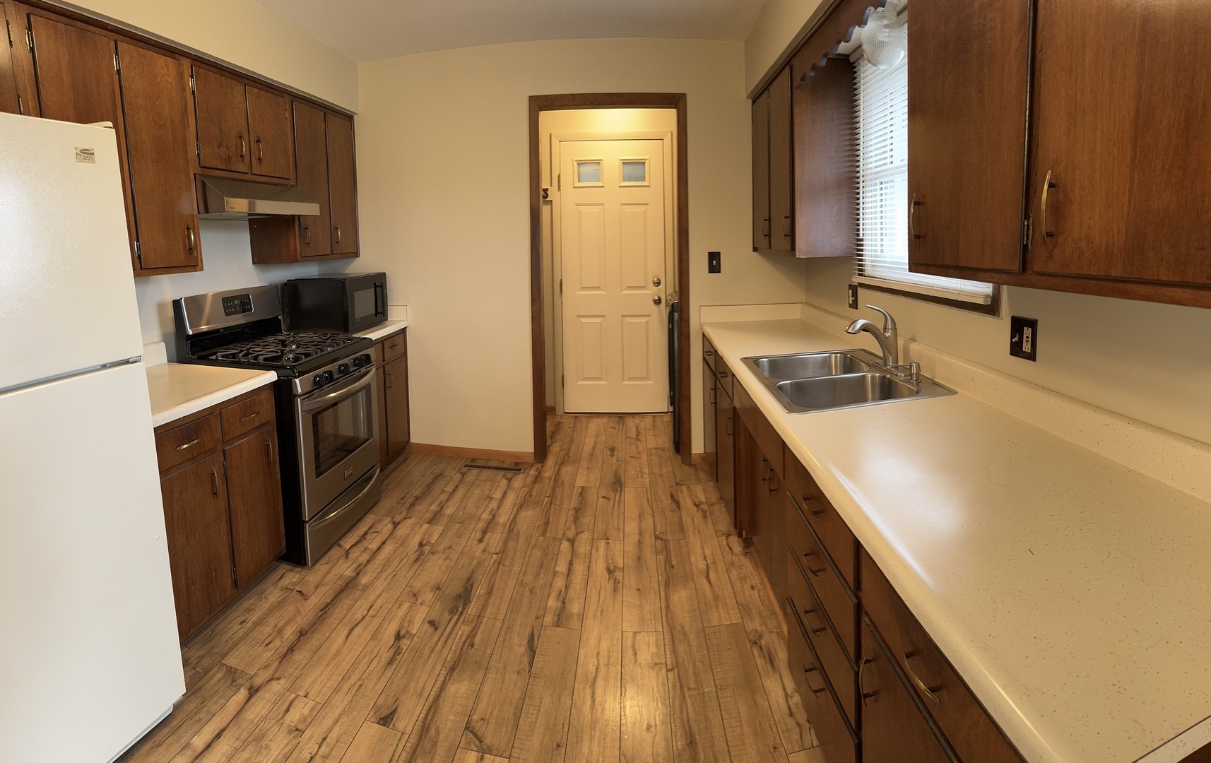 1220 Armour Road Bourbonnais, IL 60914 - Photo 9 of 15 Gallery Image 9