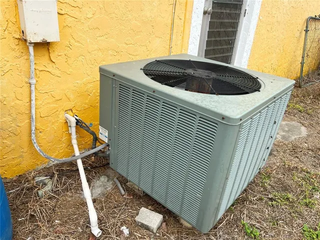 $299,900 | 1310 Southeast 43rd Terrace, Cape Coral, FL 33904