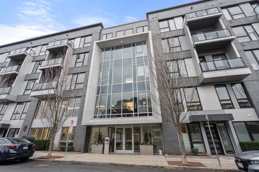 45 West 3rd Street, Unit 415 Boston, MA 02127 - Photo 13 of 19