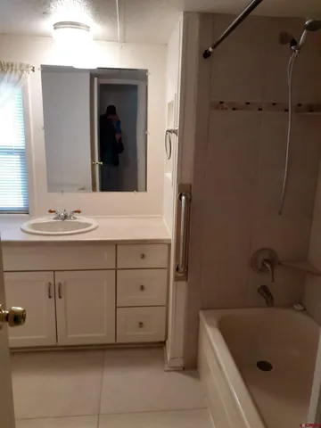 $184,900 | 99 Montrose Drive, Montrose, CO 81401