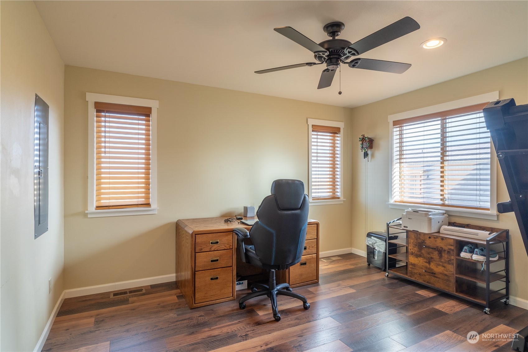 9815 Neppel Road Northeast Moses Lake, WA 98837 - Photo 21 of 36 Gallery Image 21