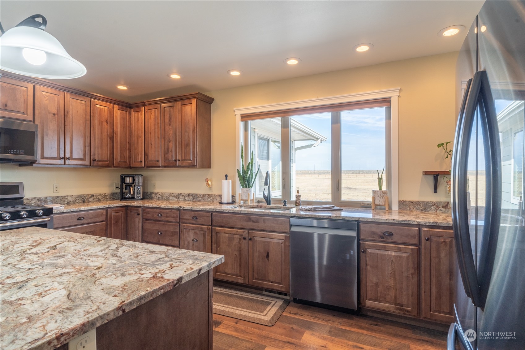 9815 Neppel Road Northeast Moses Lake, WA 98837 - Photo 10 of 36 Gallery Image 10