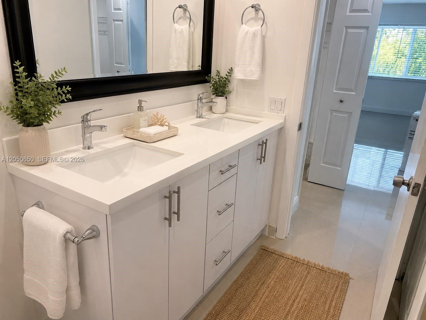 100 Lakeview Drive, Unit 316 Weston, FL 33326 - Photo 6 of 23