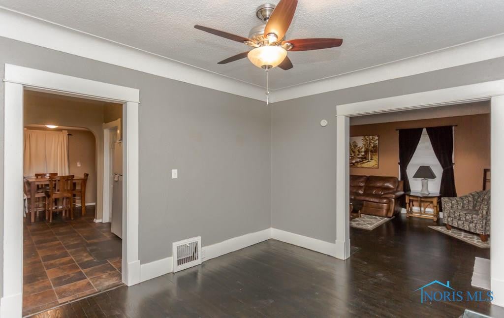 1836 Wyndhurst Road Toledo, OH 43607 - Photo 10 of 31 Gallery Image 10