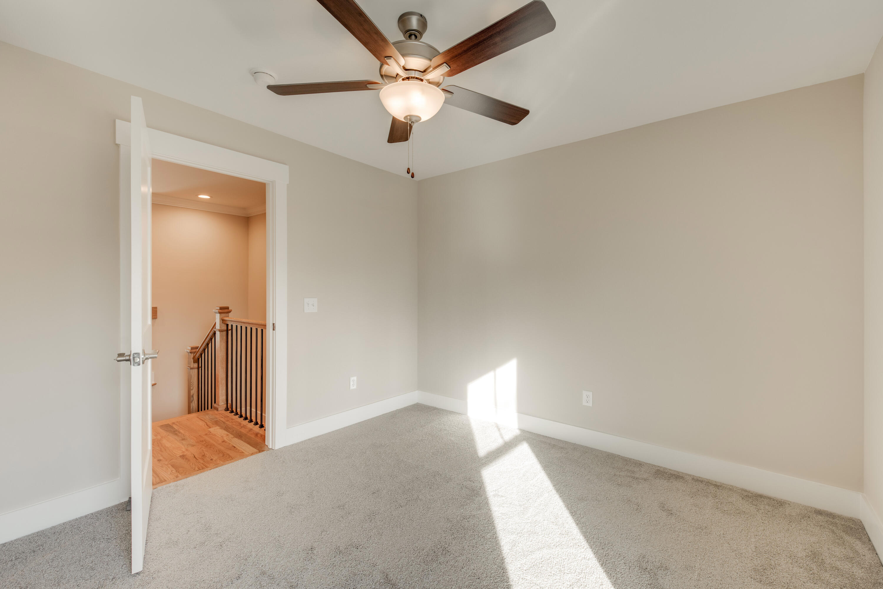 5093 Virginia Pine Road, Unit 91 Signal Mountain, TN 37377 - Photo 8 of 49 DSC_3637