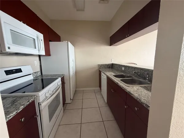 $1,995 | 2002 East 5th Avenue, Unit 302, Tampa, FL 33605