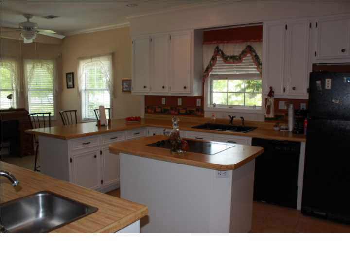 131 Hidden Lake Road Flora, MS 39071 - Photo 11 of 50 Kitchen