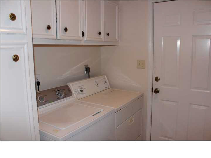 131 Hidden Lake Road Flora, MS 39071 - Photo 20 of 50 Laundry