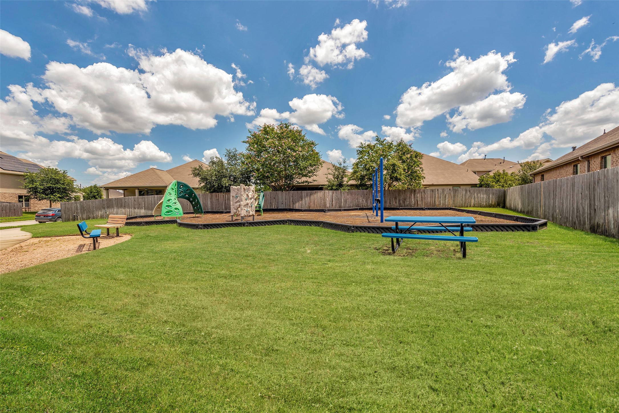 3554 Bennett Trails Drive Spring, TX 77386 - Photo 43 of 44 a garden view with a sitting space