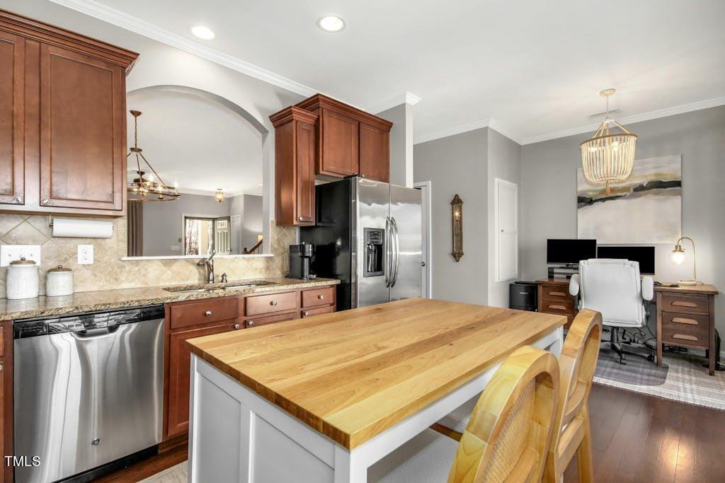 1013 Ileagnes Road Raleigh, NC 27603 - Photo 13 of 37 015-459523-1013_Ileagnes_Road_IMG_3193_H
