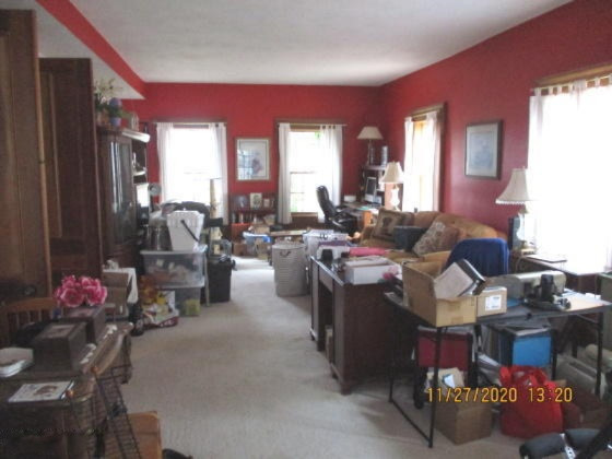 2510 Mayflower Road Niles, MI 49120 - Photo 4 of 9 living room