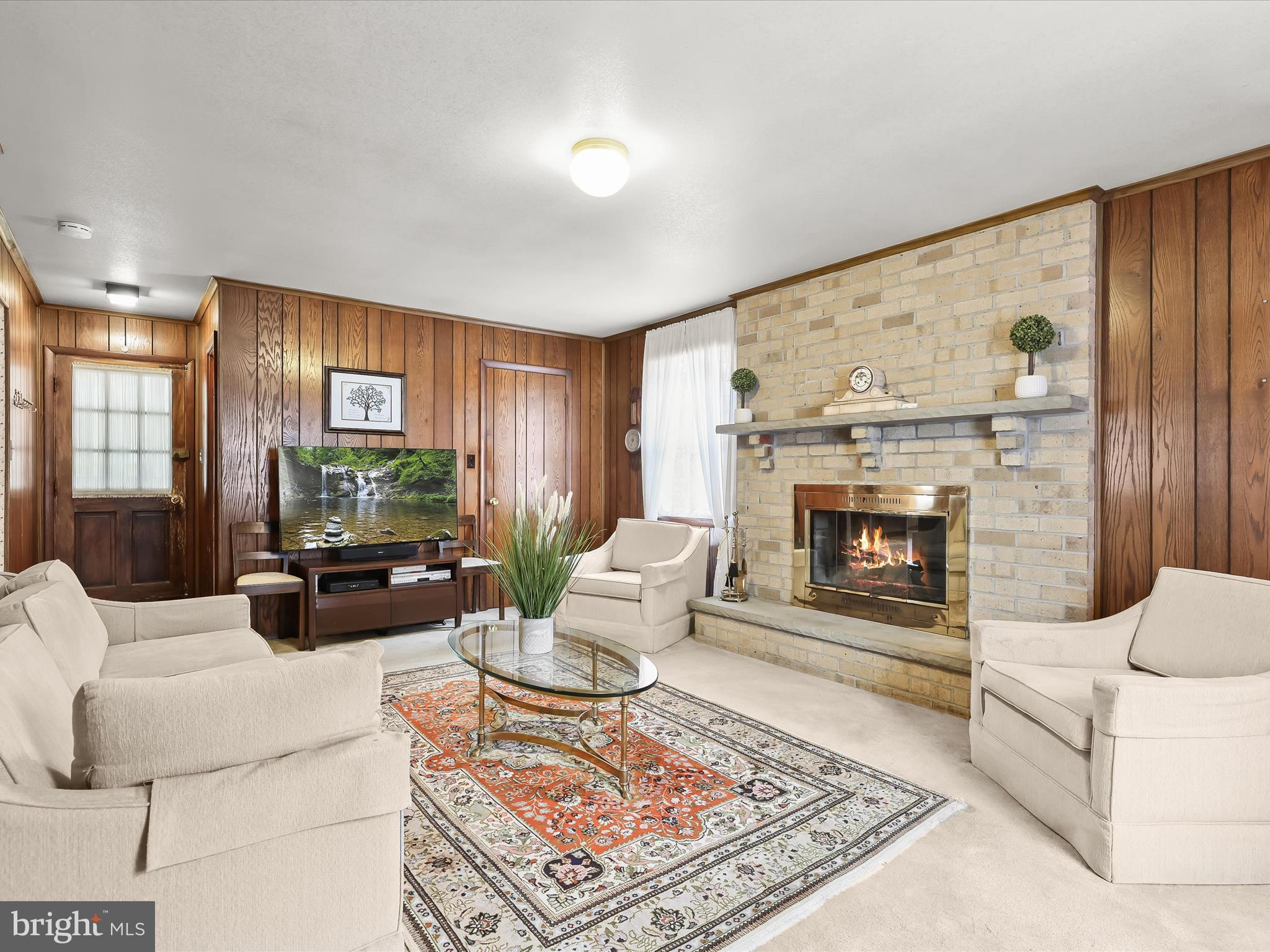 2100 Chantilla Road Baltimore, MD 21228 - Photo 17 of 48 Family Room - Fireplace