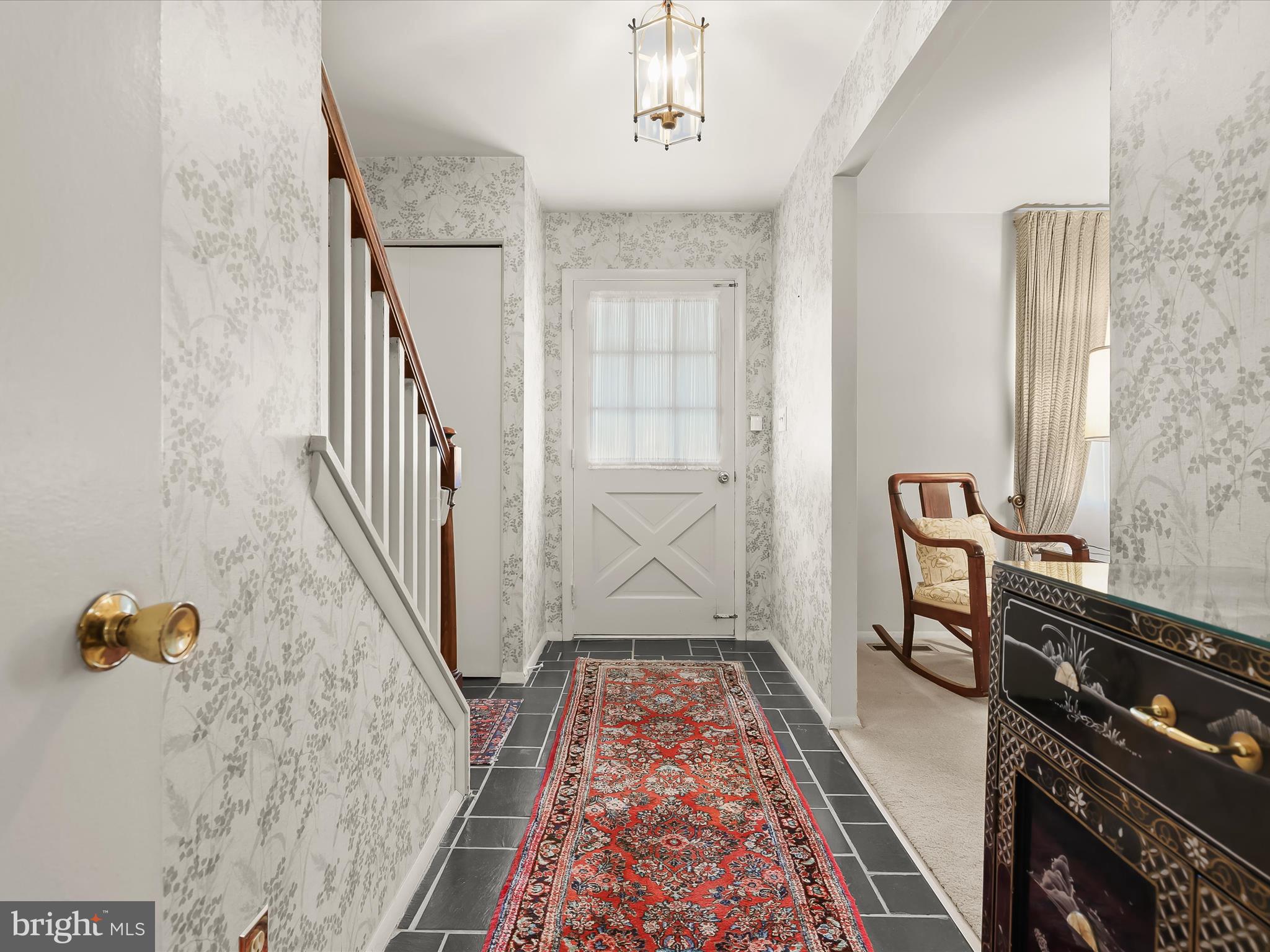 2100 Chantilla Road Baltimore, MD 21228 - Photo 2 of 48 Entry