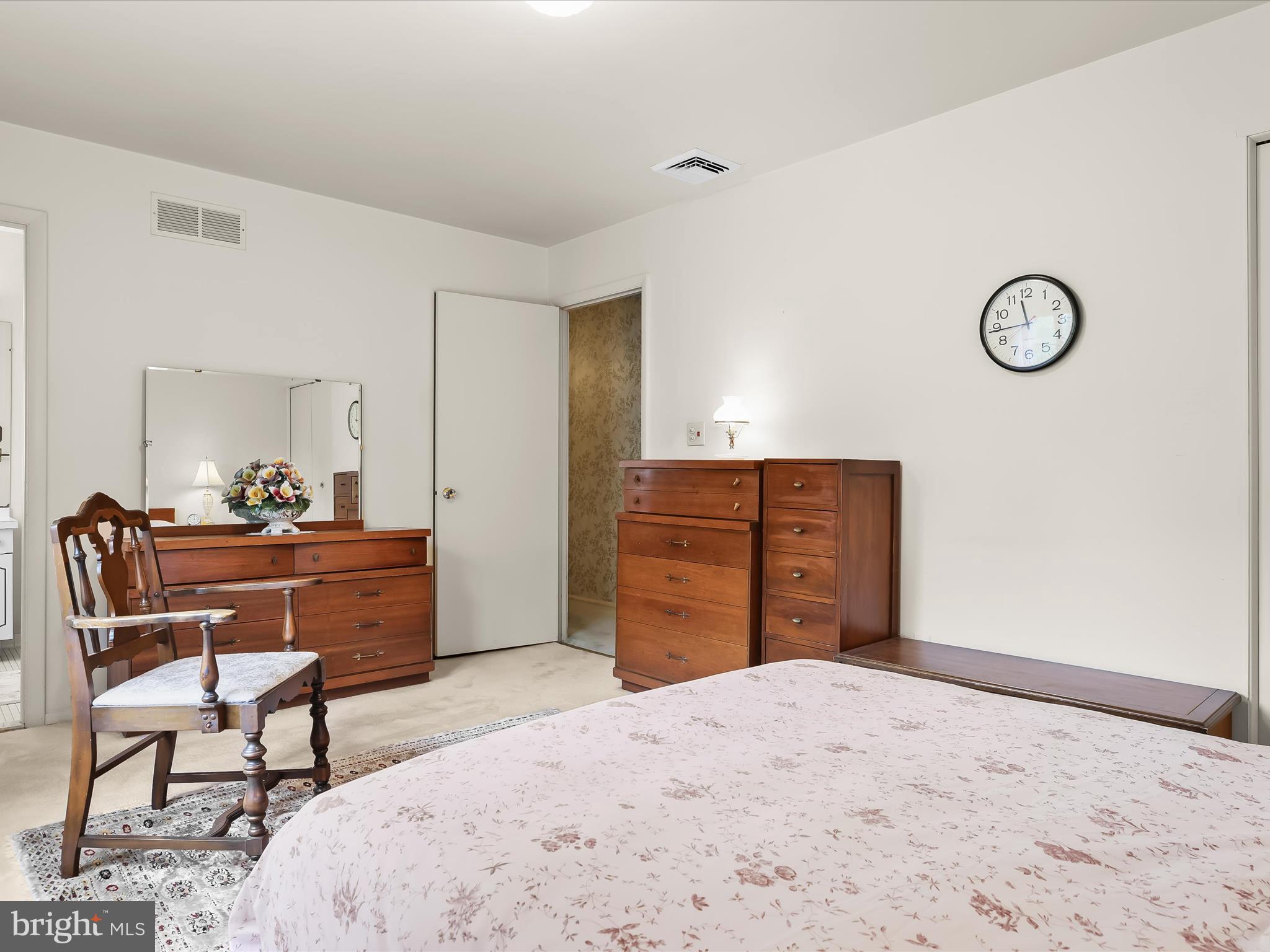 2100 Chantilla Road Baltimore, MD 21228 - Photo 25 of 48 Primary Bedroom - En- Suite Full Bath